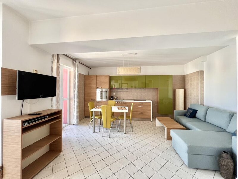 Decebal, 2 camere cochet, 54 mp, 2012, panoramic, mobilat, 0% comision.